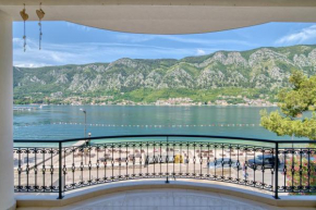 The Golden Luxury Apartments